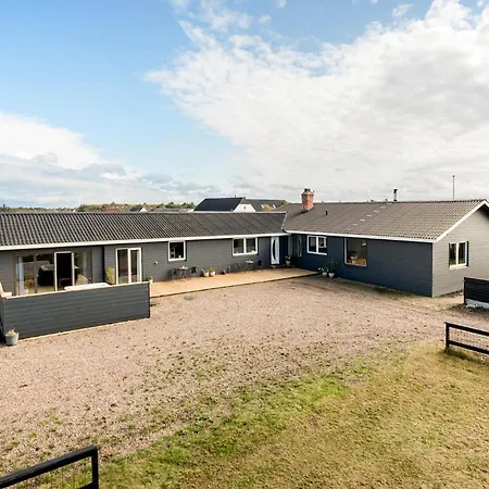 Awesome In Harboore With Sauna 펜션 Harboør