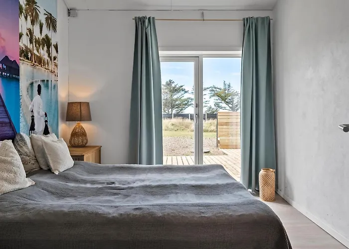 Дом отдыха Awesome In Harboore With Sauna *